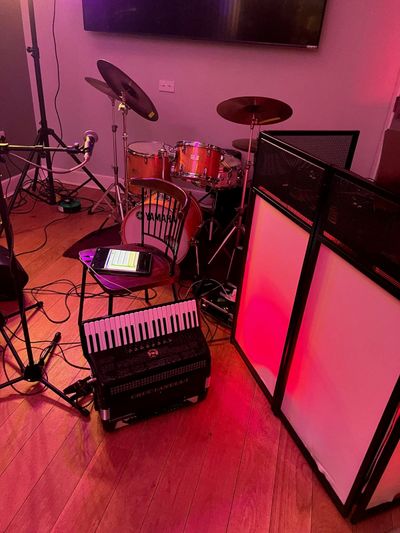 Keyboard, drums and PA, the one-man ceilidh rig up close